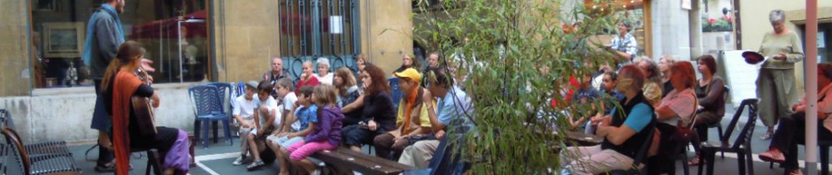 Cour des contes du Buskers Festival 2012 de Neuchâtel